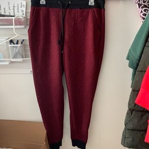 burgundy cuffed joggers